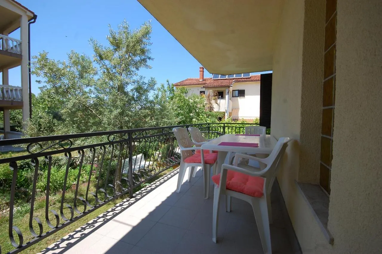 Apartments Pero Malinska Kroatien
