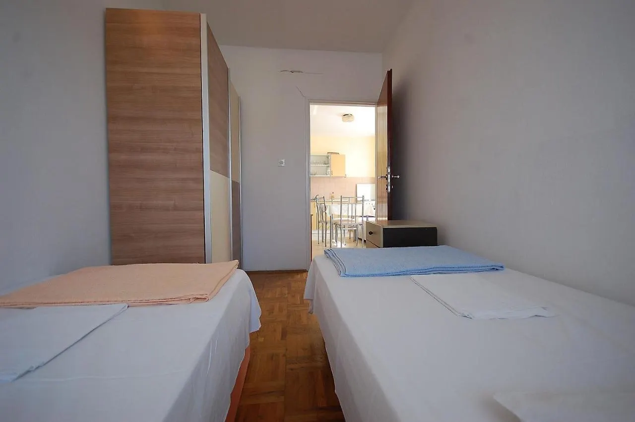 Apartments Pero Malinska