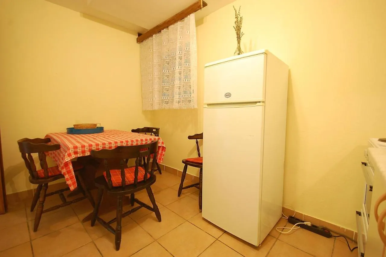 Apartments Pero Malinska Croatia