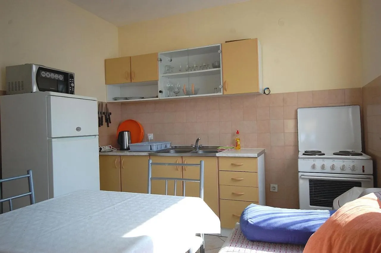 Apartments Pero Malinska